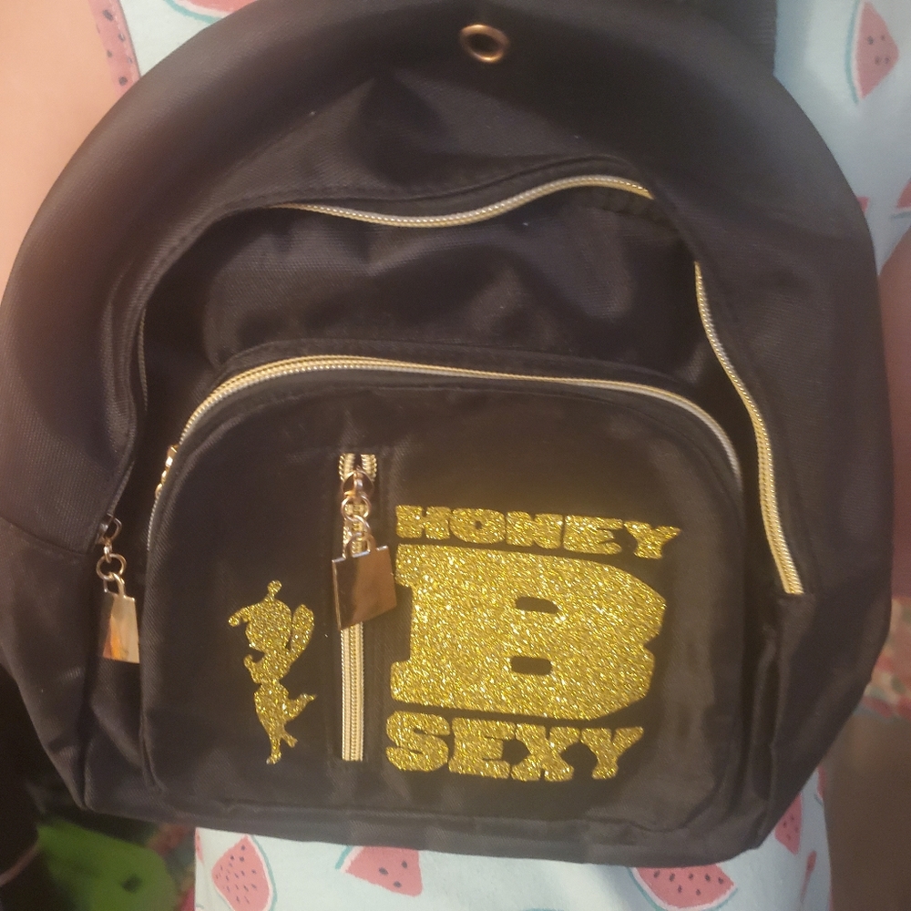 6 Honey Bee Sexy Backbacks